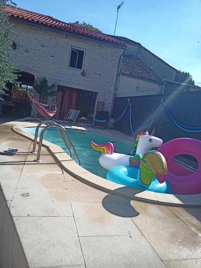Belle Chambre D'Hote Pour 2 A 4 Personnes Apartment Chef-Boutonne Bagian luar foto
